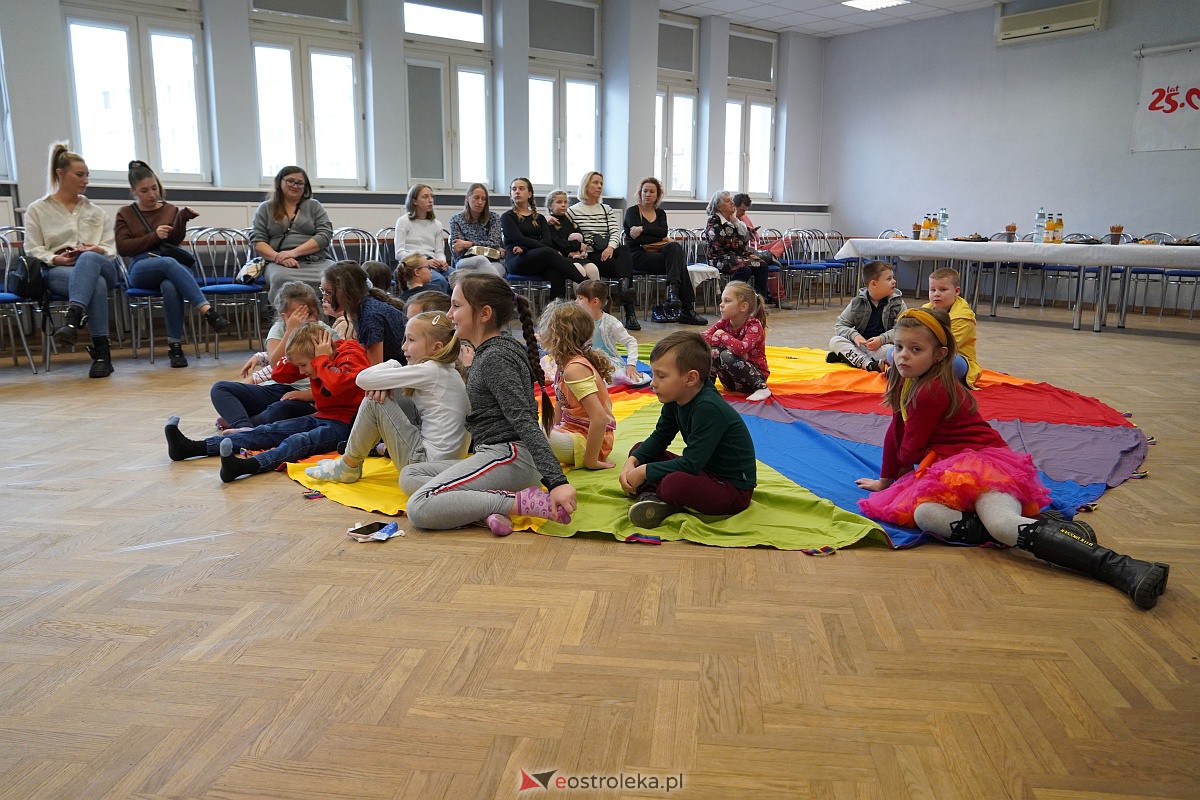 Andrzejki dla dzieci z Ostrołęcką Spółdzielnią Mieszkaniową [26.11.2023] - zdjęcie #37 - eOstroleka.pl