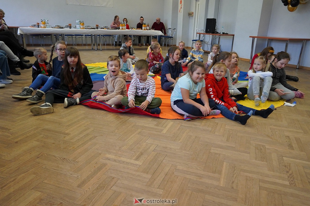 Andrzejki dla dzieci z Ostrołęcką Spółdzielnią Mieszkaniową [26.11.2023] - zdjęcie #35 - eOstroleka.pl