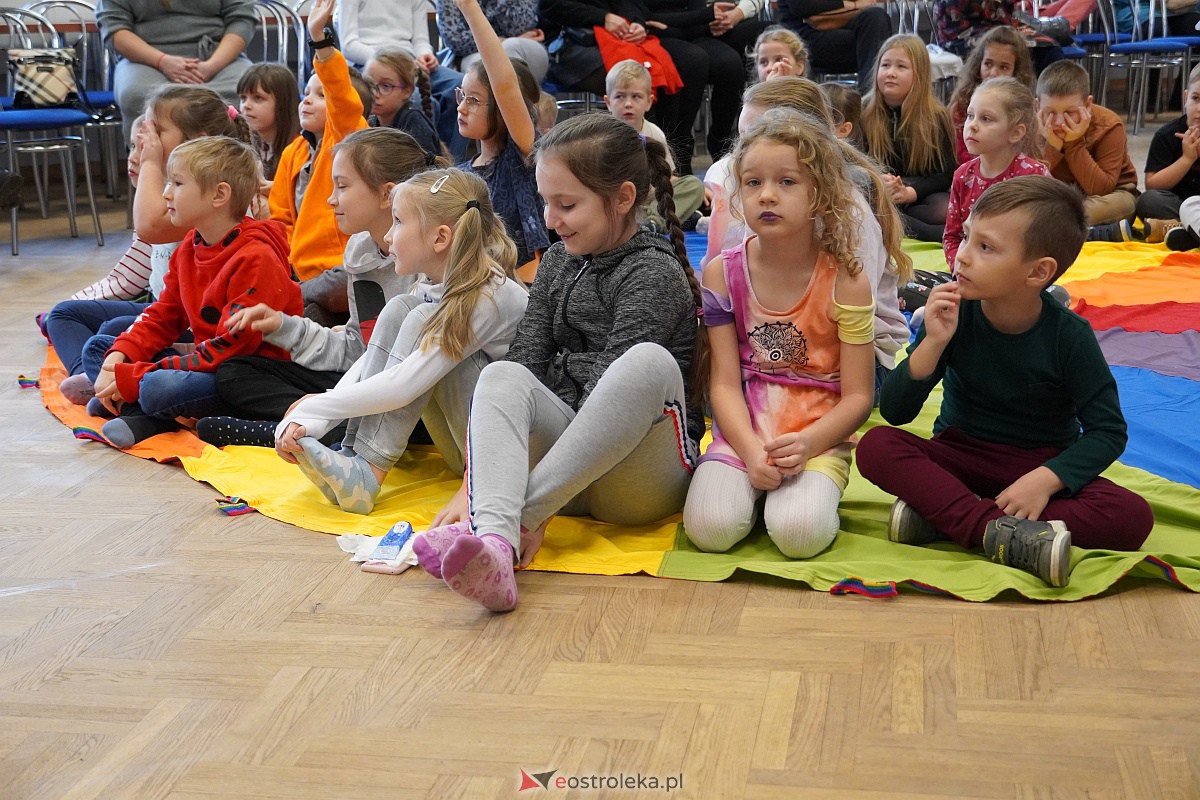Andrzejki dla dzieci z Ostrołęcką Spółdzielnią Mieszkaniową [26.11.2023] - zdjęcie #22 - eOstroleka.pl