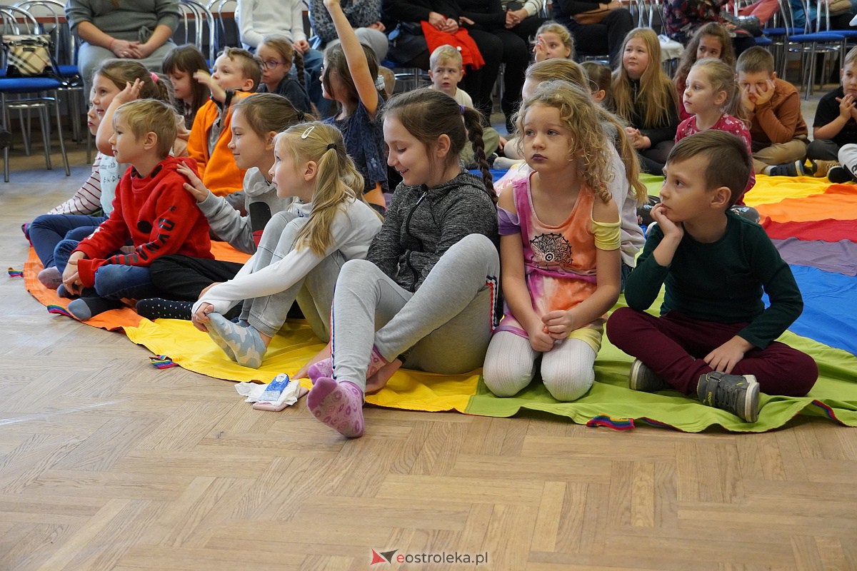 Andrzejki dla dzieci z Ostrołęcką Spółdzielnią Mieszkaniową [26.11.2023] - zdjęcie #21 - eOstroleka.pl