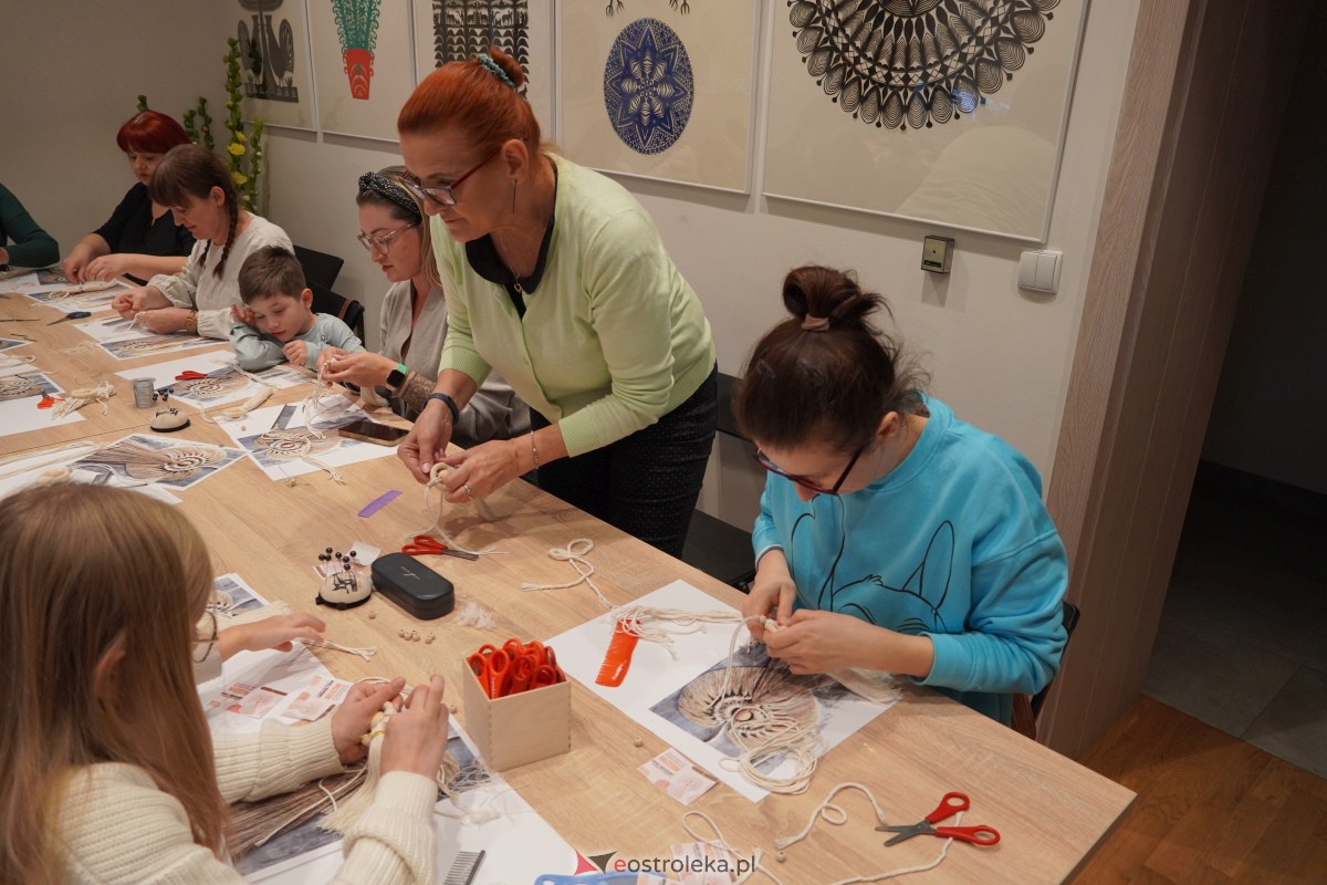 Niedziela w Muzeum: Makrama z aniołkiem [26.11.2023] - zdjęcie #14 - eOstroleka.pl