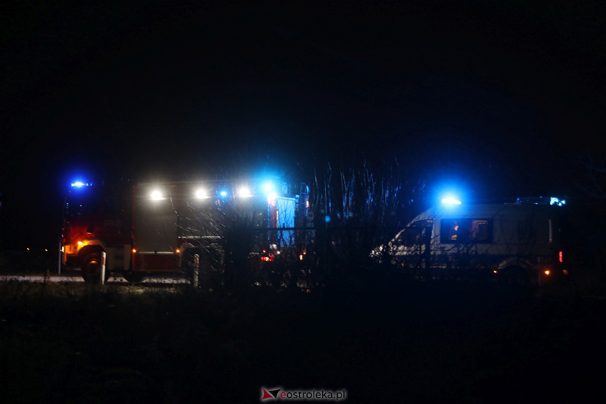 Wypadek na osiedlu Stacja w Ostrołęce [26.11.2023] - zdjęcie #7 - eOstroleka.pl