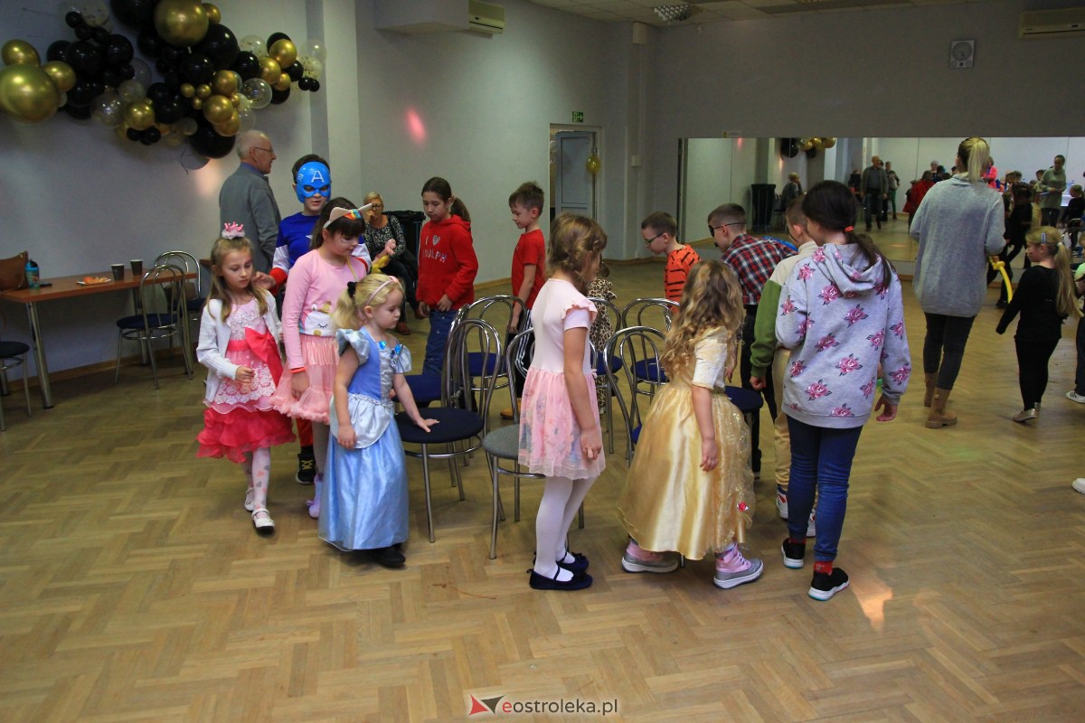 Andrzejkowa zabawa w Klubie Lokator [25.11.2023] - zdjęcie #14 - eOstroleka.pl