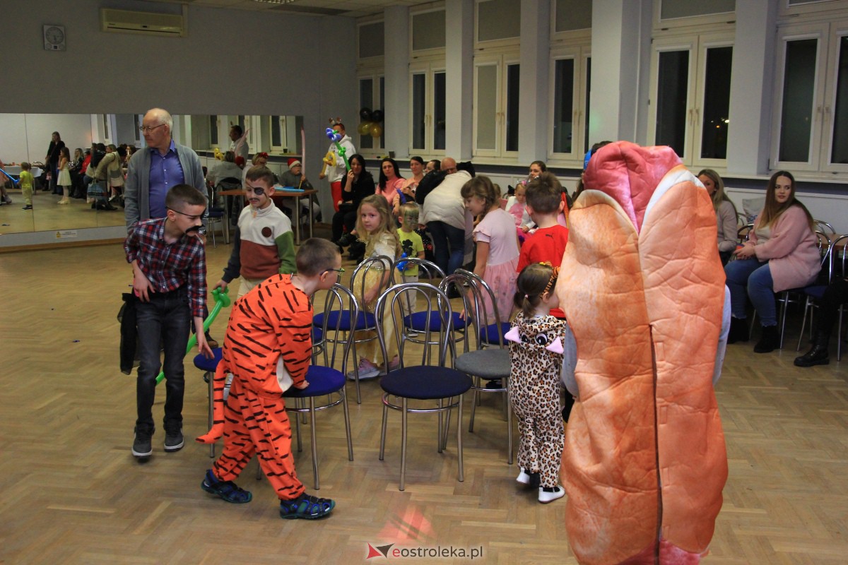 Andrzejkowa zabawa w Klubie Lokator [25.11.2023] - zdjęcie #8 - eOstroleka.pl
