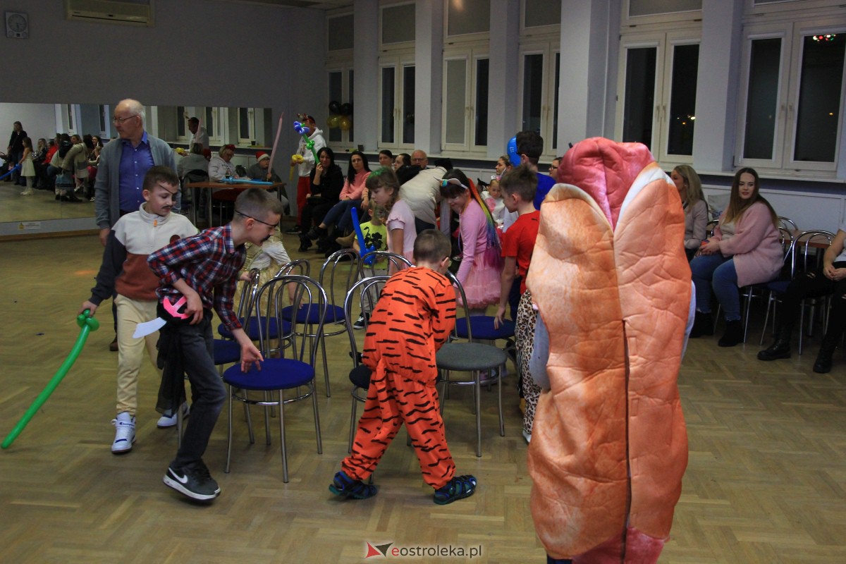 Andrzejkowa zabawa w Klubie Lokator [25.11.2023] - zdjęcie #7 - eOstroleka.pl