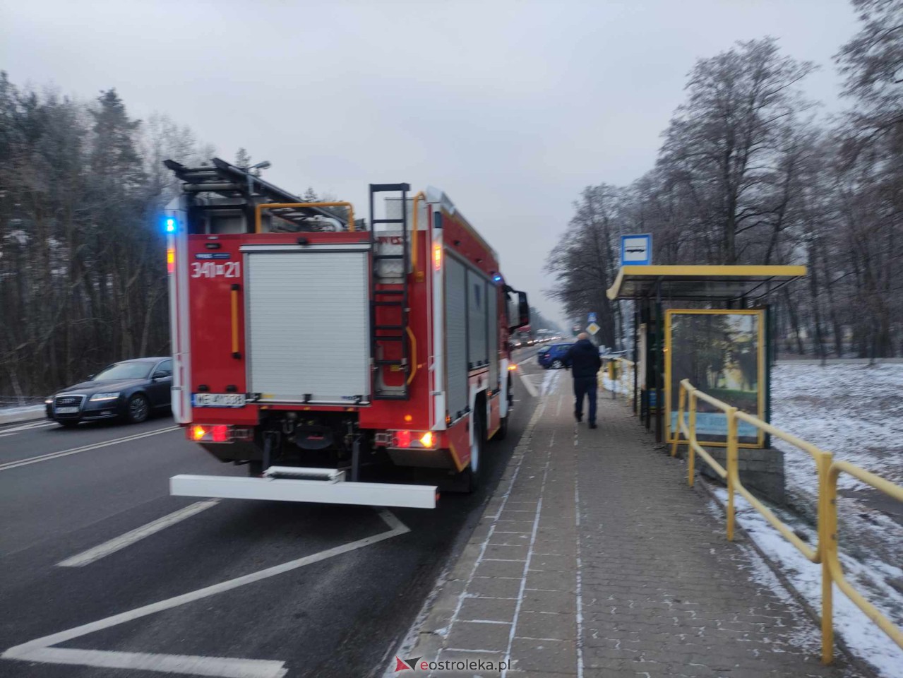 Wypadek na Warszawskiej w Ostrołęce [28.11.2023] - zdjęcie #2 - eOstroleka.pl