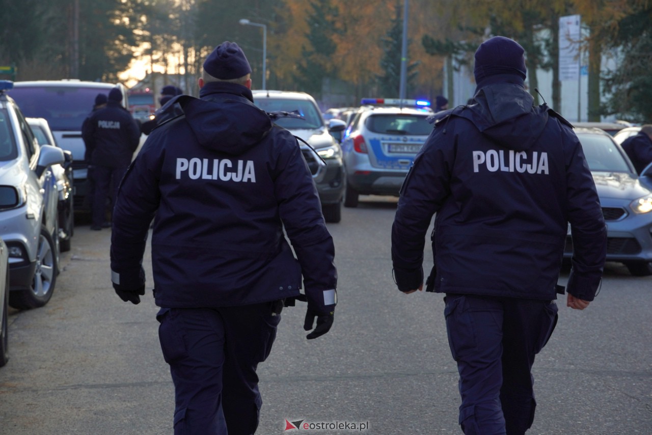 Atak nożownika w ZSP w Kadzidle [29.11.2023] - zdjęcie #56 - eOstroleka.pl