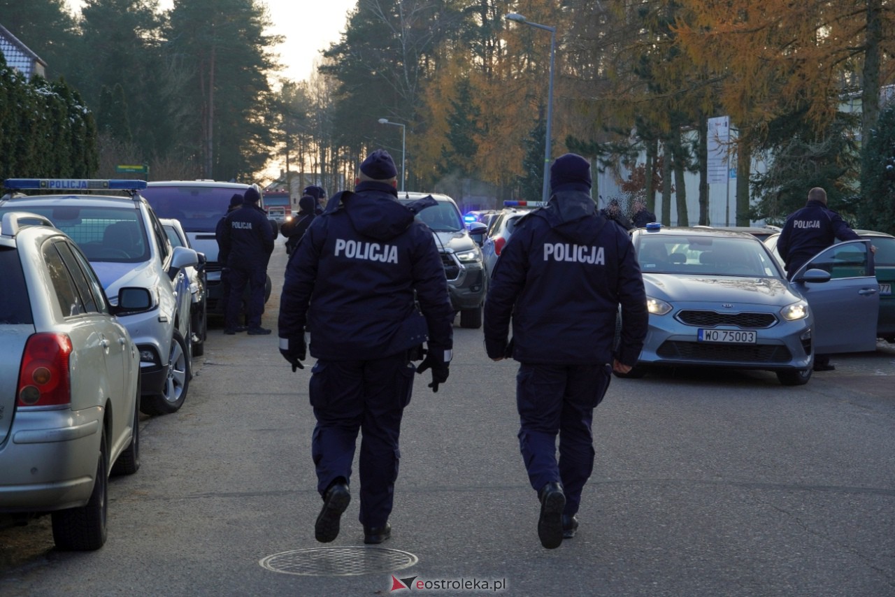 Atak nożownika w ZSP w Kadzidle [29.11.2023] - zdjęcie #57 - eOstroleka.pl