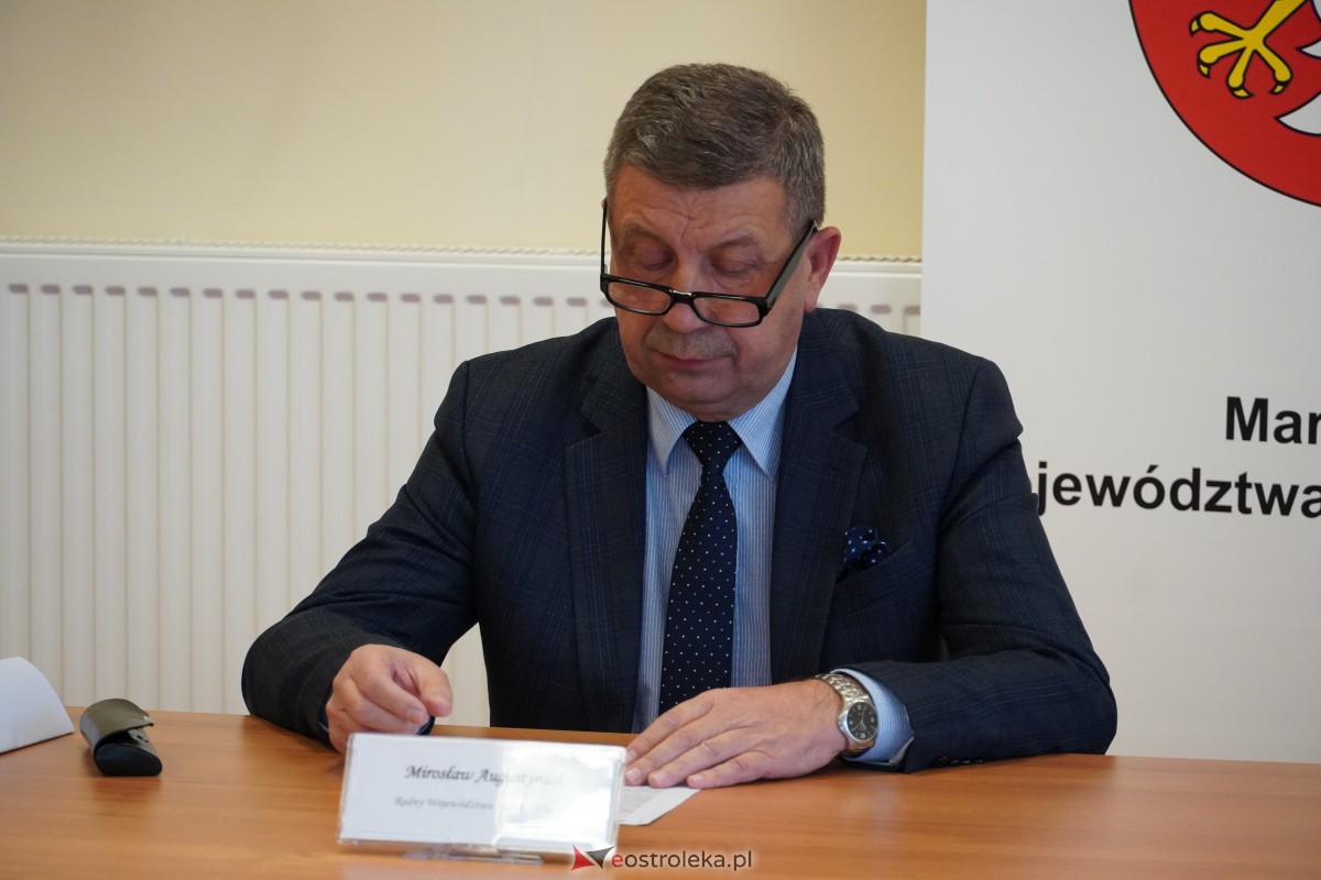 Konferencja Jak pomaga Sejmik Województwa Mazowieckiego regionowi ostrołęckiemu? [30.11.2023] - zdjęcie #17 - eOstroleka.pl