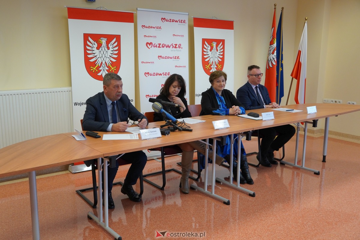 Konferencja Jak pomaga Sejmik Województwa Mazowieckiego regionowi ostrołęckiemu? [30.11.2023] - zdjęcie #6 - eOstroleka.pl
