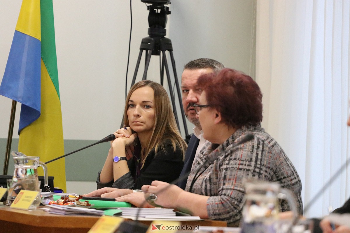 Sesja rady miasta Ostrołęki [30.11.2023] - zdjęcie #10 - eOstroleka.pl
