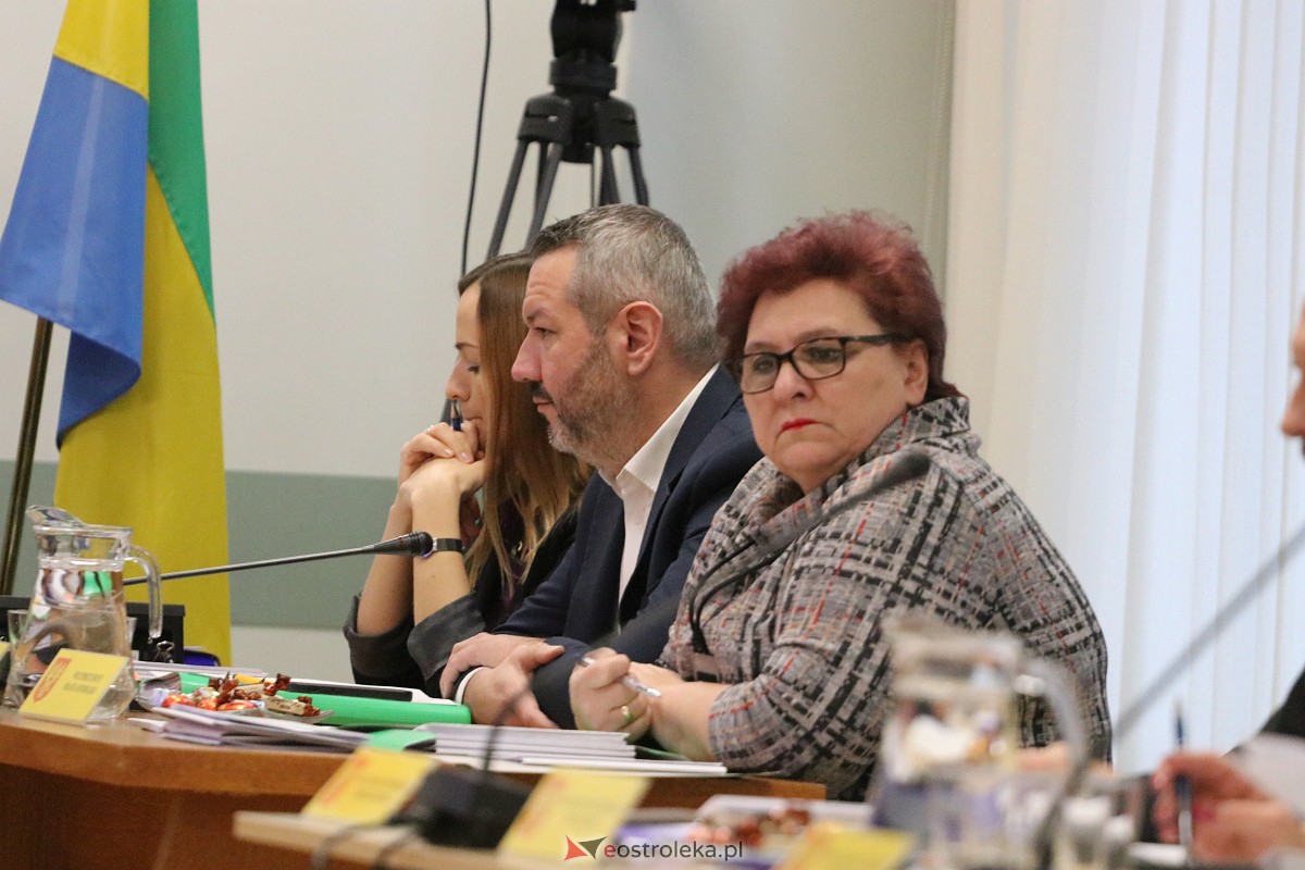 Sesja rady miasta Ostrołęki [30.11.2023] - zdjęcie #6 - eOstroleka.pl