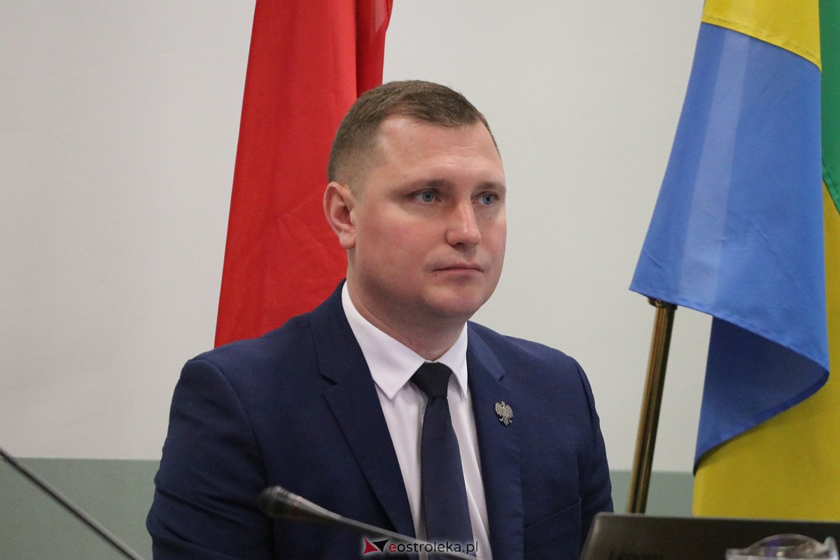 Sesja rady miasta Ostrołęki [30.11.2023] - zdjęcie #1 - eOstroleka.pl
