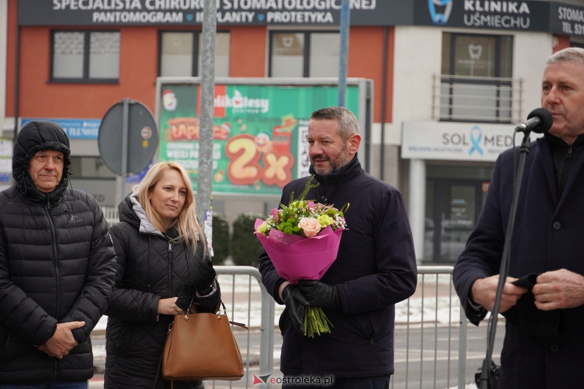Uroczystość odsłonięcia Pomnika Ławeczki Zofii Niedziałkowskiej [1.12.2023] - zdjęcie #105 - eOstroleka.pl