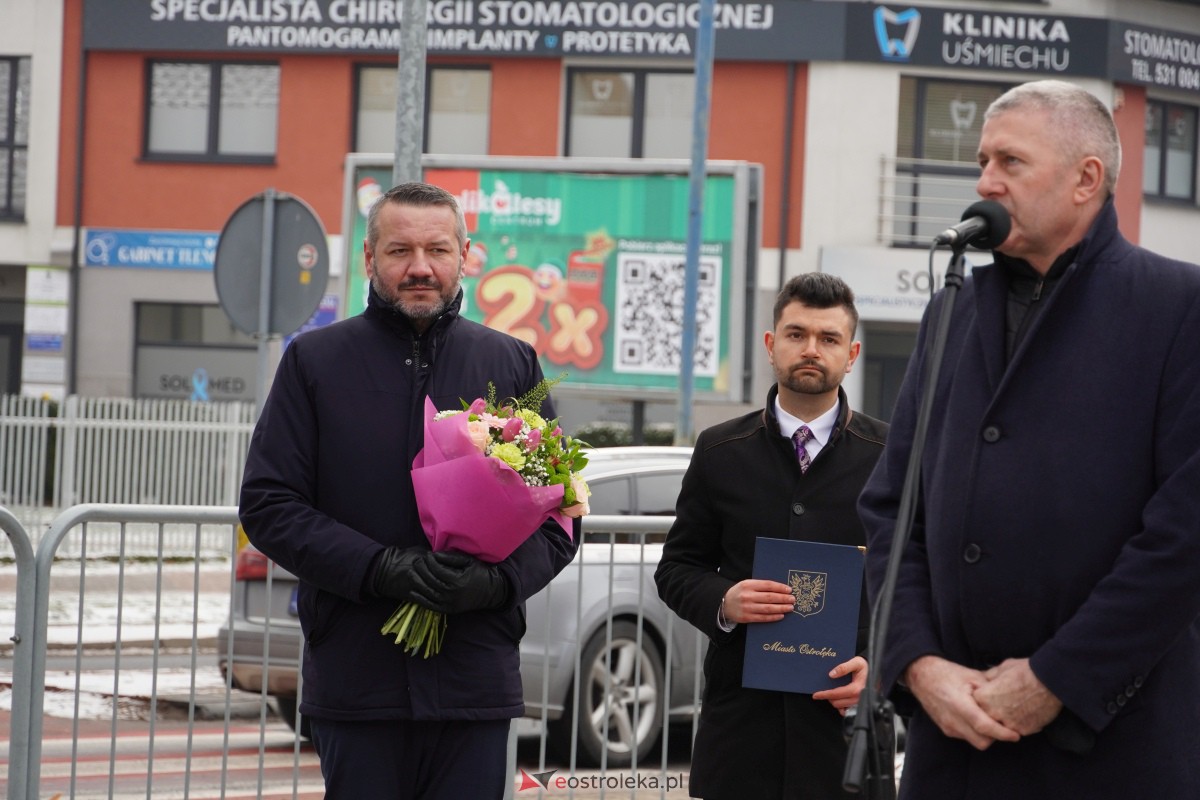 Uroczystość odsłonięcia Pomnika Ławeczki Zofii Niedziałkowskiej [1.12.2023] - zdjęcie #50 - eOstroleka.pl