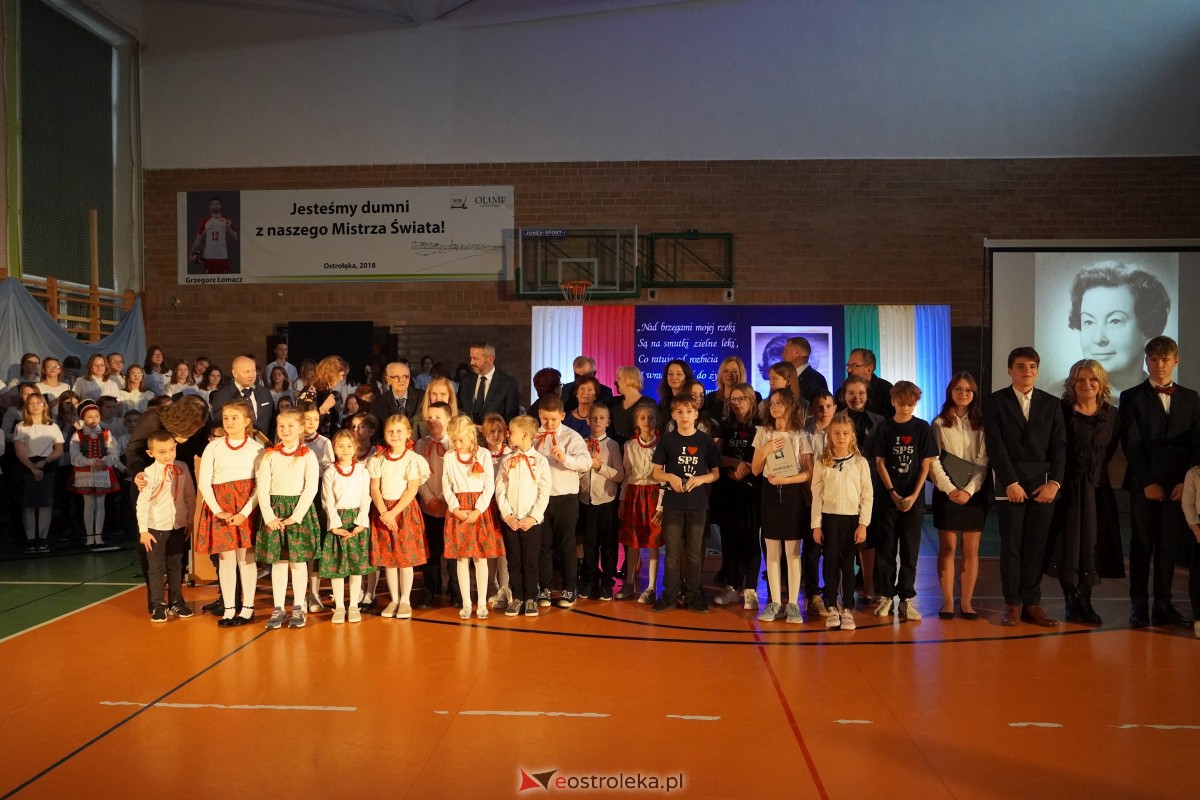 Uroczystość odsłonięcia Pomnika Ławeczki Zofii Niedziałkowskiej [1.12.2023] - zdjęcie #6 - eOstroleka.pl