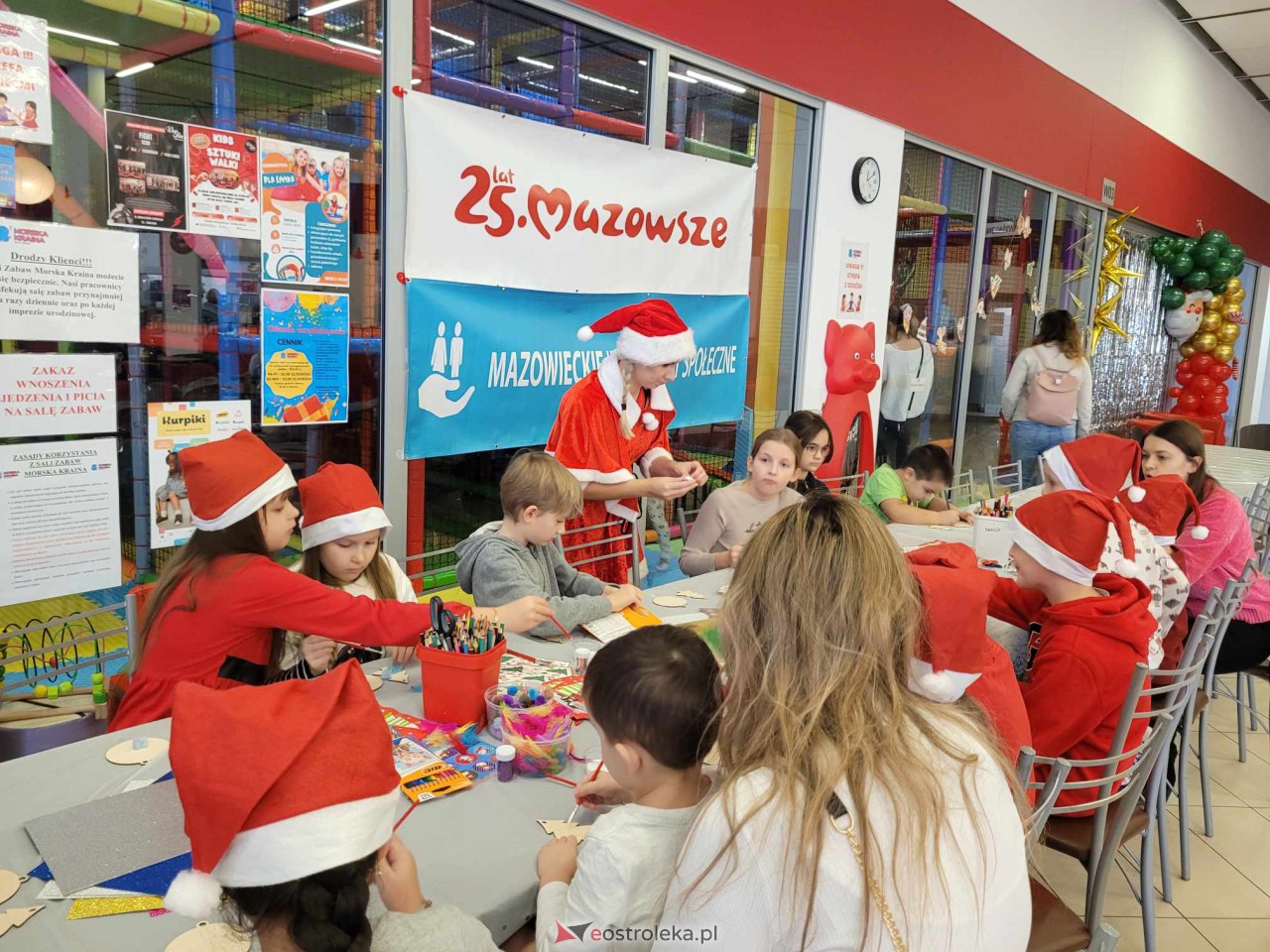 Rodzinne Spotkanie Mikołajkowe [02.12.2023] - zdjęcie #11 - eOstroleka.pl