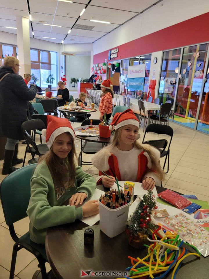 Rodzinne Spotkanie Mikołajkowe [02.12.2023] - zdjęcie #6 - eOstroleka.pl