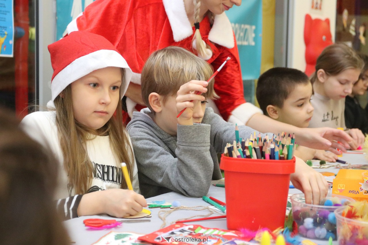 Rodzinne Spotkanie Mikołajkowe [02.12.2023] - zdjęcie #160 - eOstroleka.pl