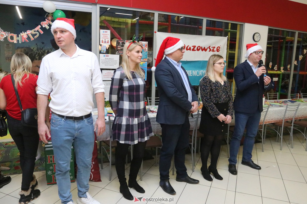 Rodzinne Spotkanie Mikołajkowe [02.12.2023] - zdjęcie #123 - eOstroleka.pl