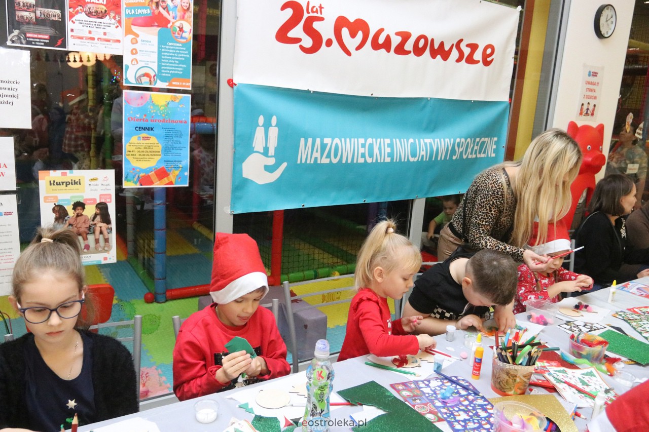 Rodzinne Spotkanie Mikołajkowe [02.12.2023] - zdjęcie #77 - eOstroleka.pl