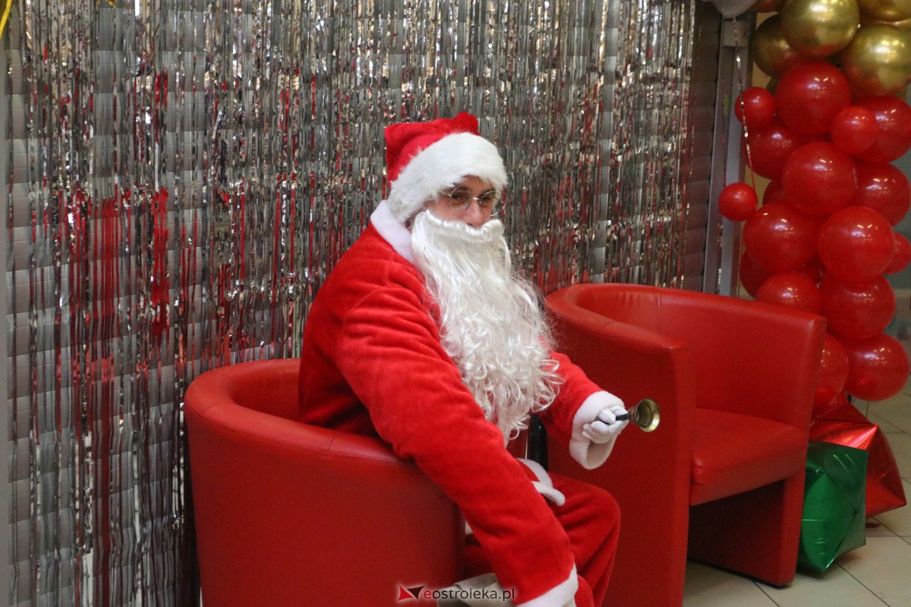 Rodzinne Spotkanie Mikołajkowe [02.12.2023] - zdjęcie #85 - eOstroleka.pl