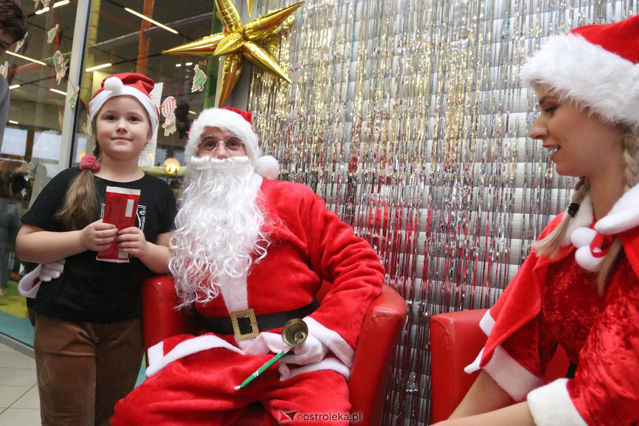 Rodzinne Spotkanie Mikołajkowe [02.12.2023] - zdjęcie #83 - eOstroleka.pl