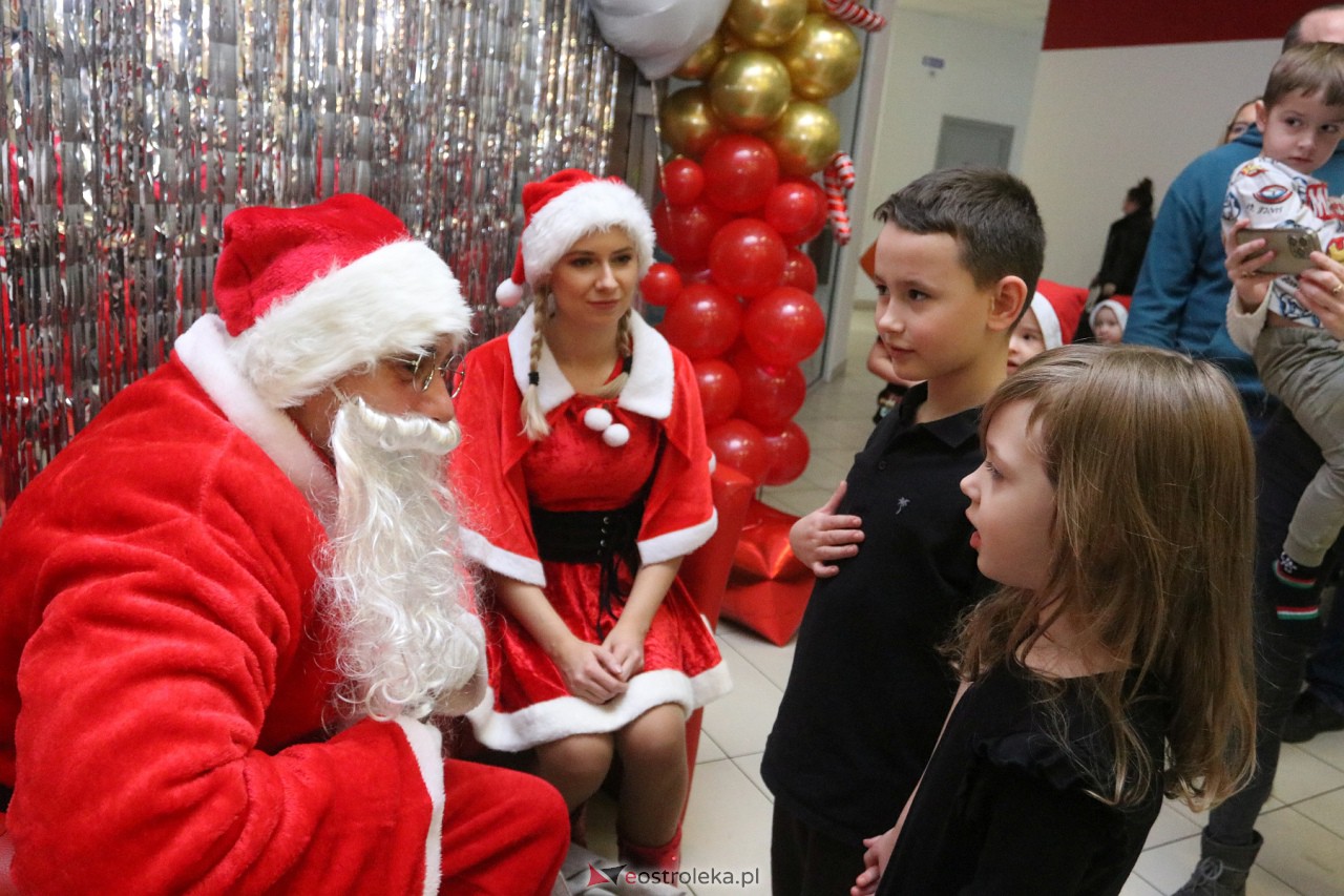Rodzinne Spotkanie Mikołajkowe [02.12.2023] - zdjęcie #57 - eOstroleka.pl