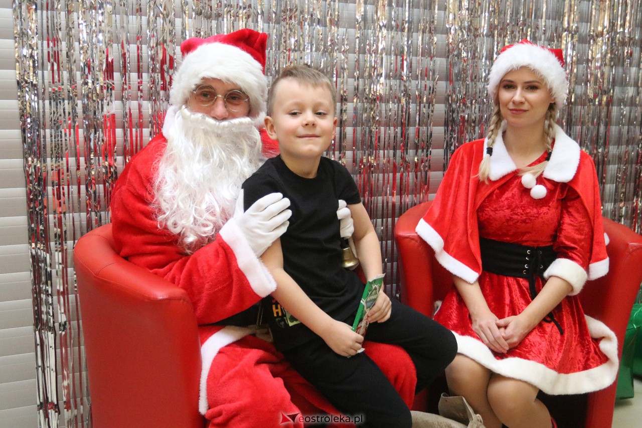 Rodzinne Spotkanie Mikołajkowe [02.12.2023] - zdjęcie #49 - eOstroleka.pl