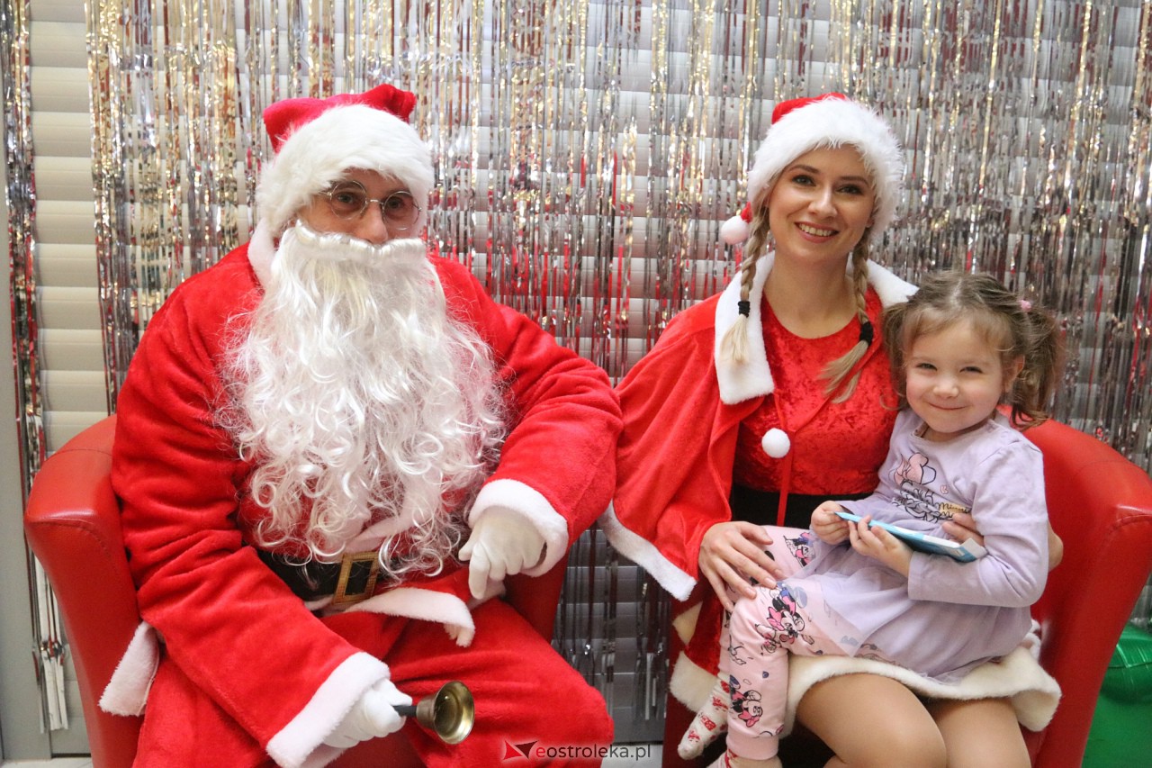 Rodzinne Spotkanie Mikołajkowe [02.12.2023] - zdjęcie #37 - eOstroleka.pl