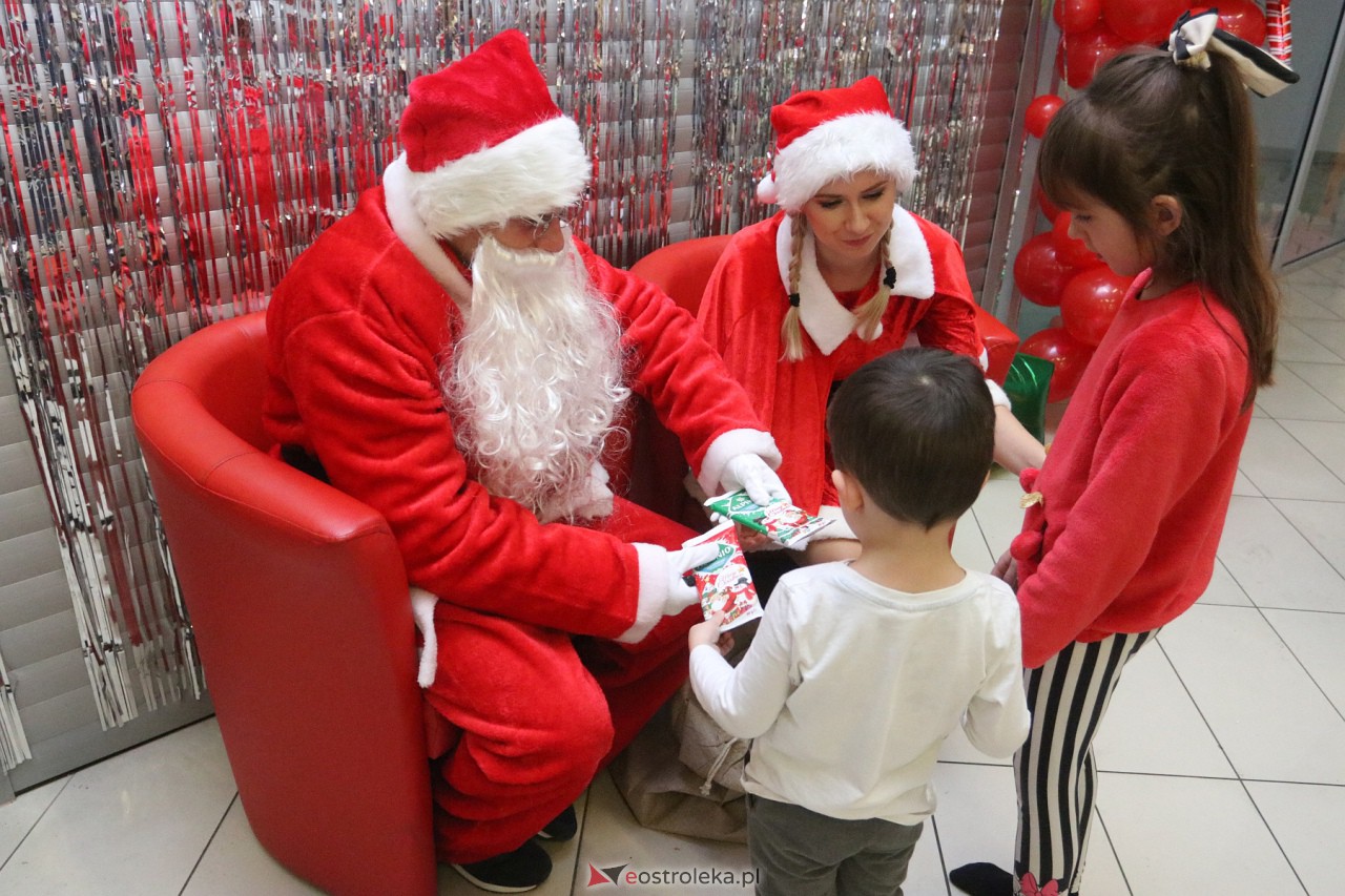 Rodzinne Spotkanie Mikołajkowe [02.12.2023] - zdjęcie #29 - eOstroleka.pl