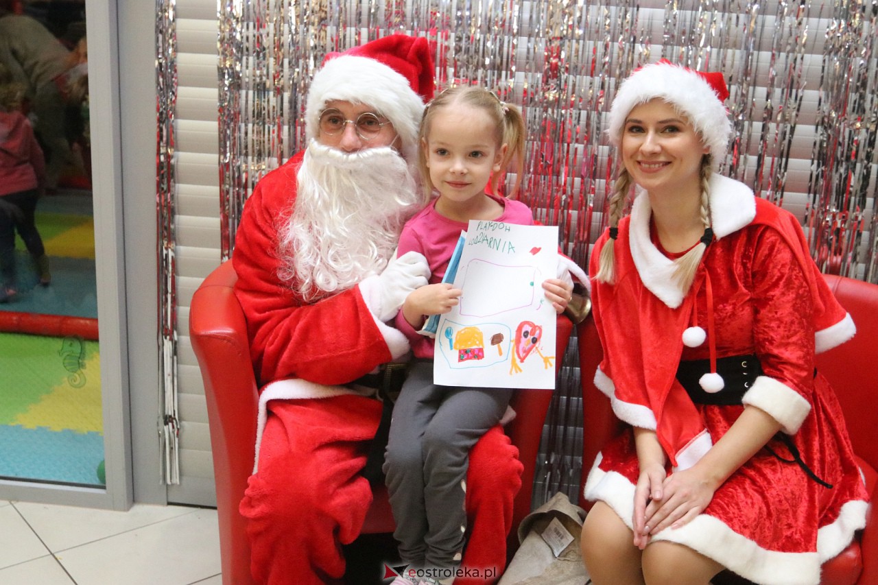 Rodzinne Spotkanie Mikołajkowe [02.12.2023] - zdjęcie #21 - eOstroleka.pl