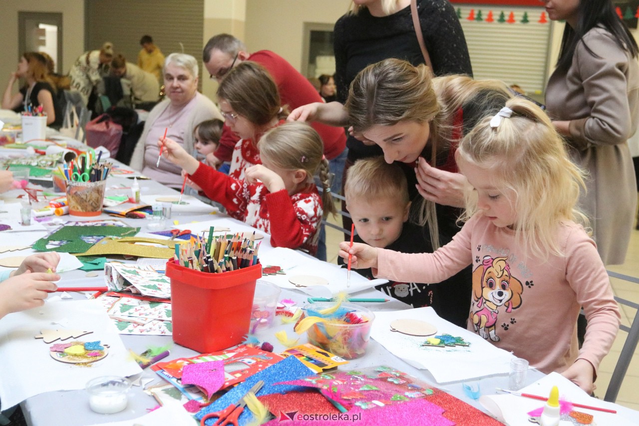 Rodzinne Spotkanie Mikołajkowe [02.12.2023] - zdjęcie #20 - eOstroleka.pl