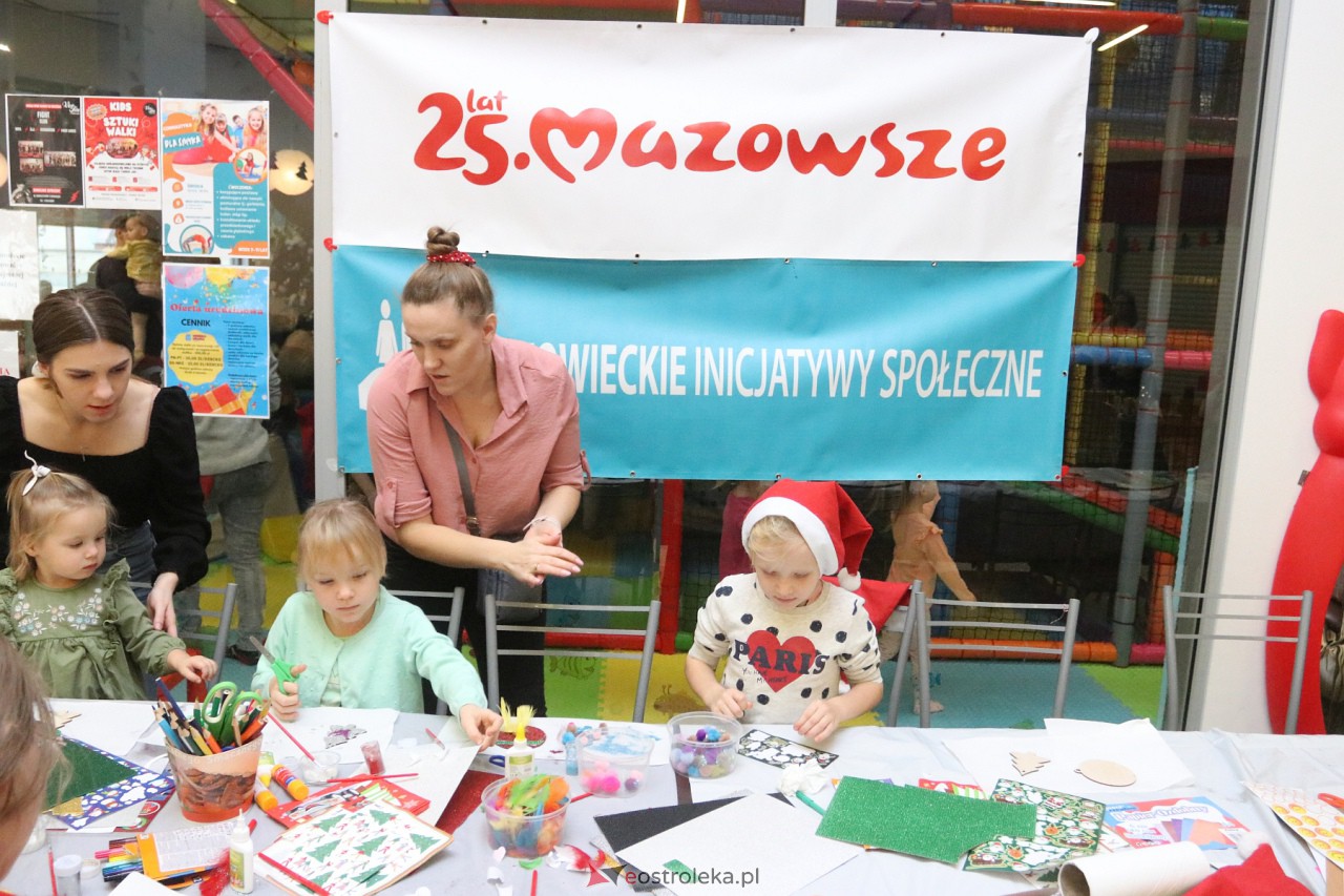 Rodzinne Spotkanie Mikołajkowe [02.12.2023] - zdjęcie #17 - eOstroleka.pl