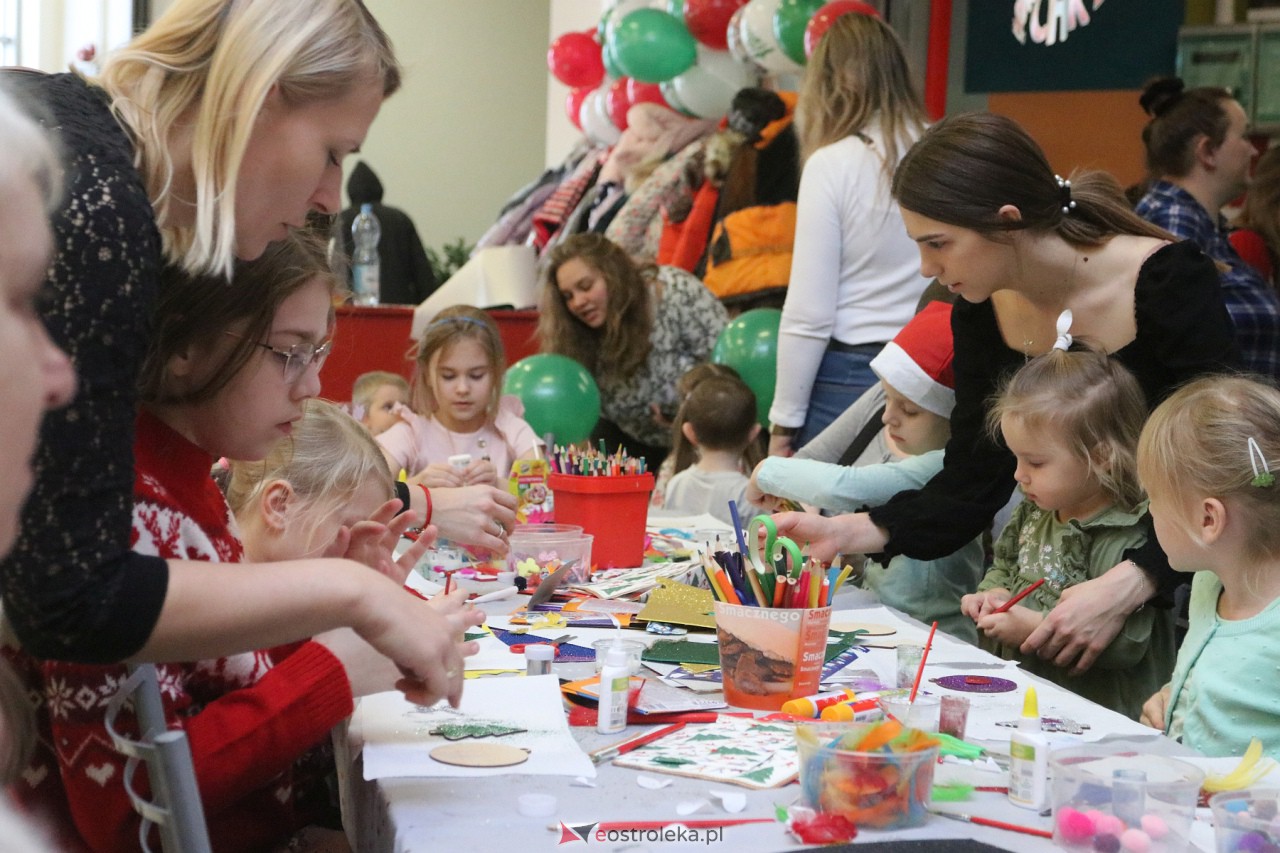 Rodzinne Spotkanie Mikołajkowe [02.12.2023] - zdjęcie #15 - eOstroleka.pl