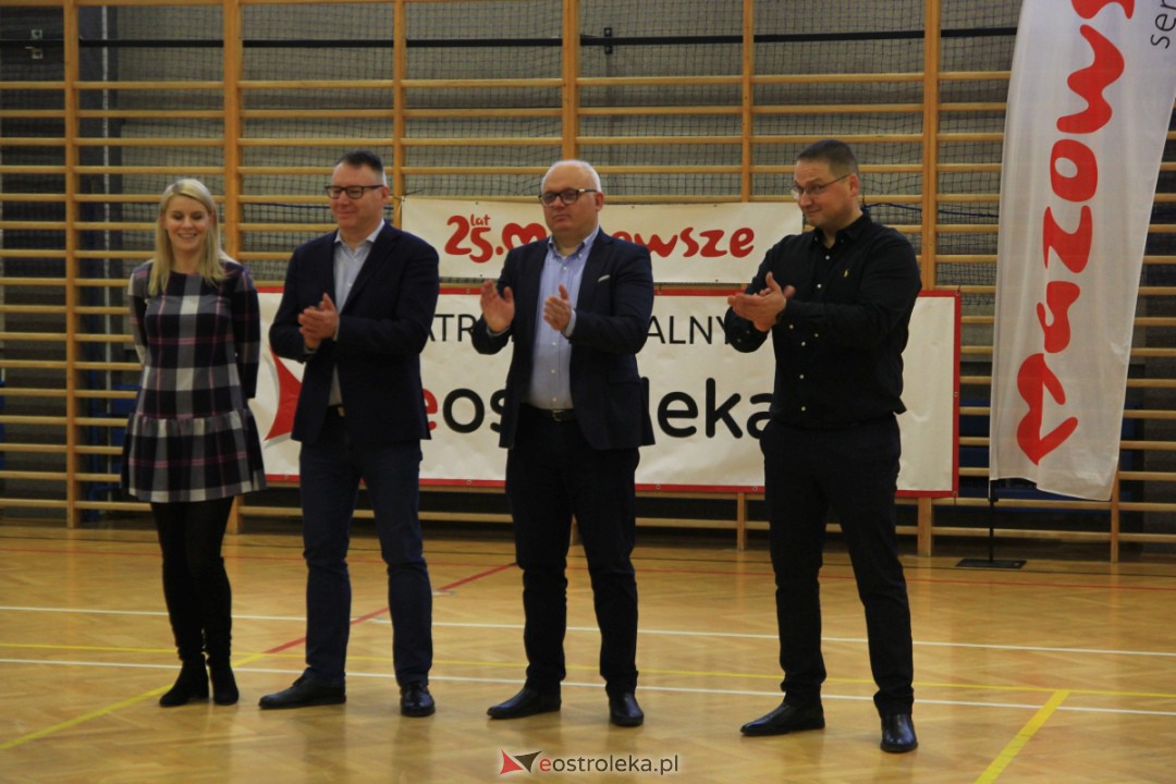 I Mikołajkowy Turniej Piłki Siatkowej z SM CENTRUM [02.12.2023] - zdjęcie #10 - eOstroleka.pl
