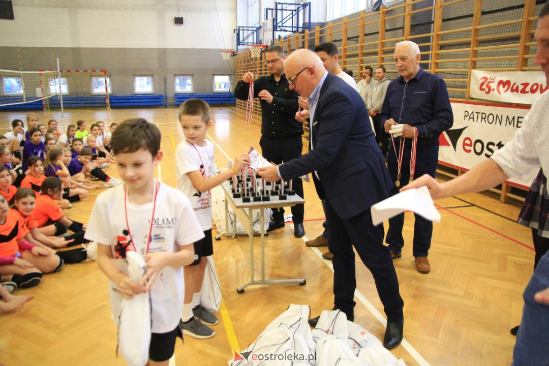 I Mikołajkowy Turniej Piłki Siatkowej z SM CENTRUM [02.12.2023] - zdjęcie #123 - eOstroleka.pl