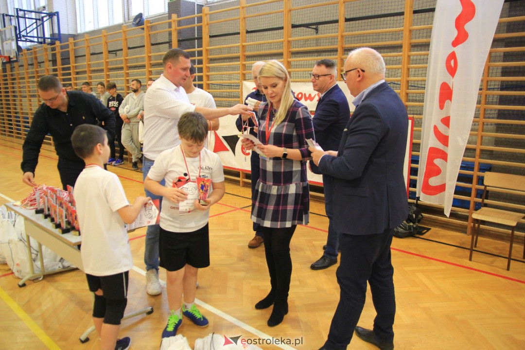 I Mikołajkowy Turniej Piłki Siatkowej z SM CENTRUM [02.12.2023] - zdjęcie #114 - eOstroleka.pl