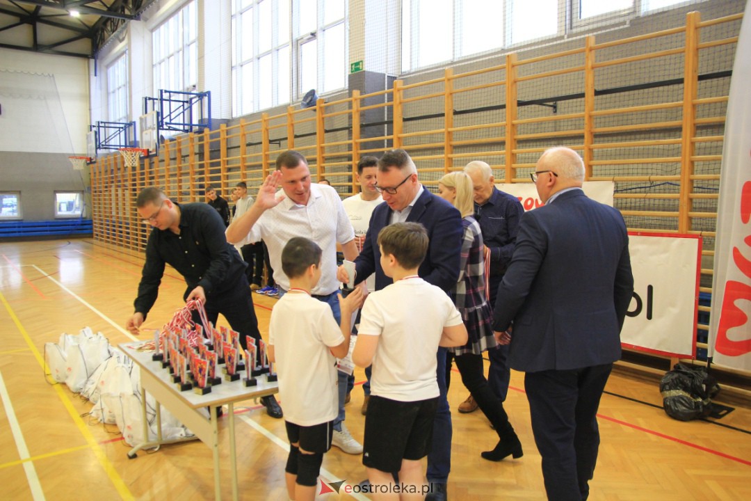 I Mikołajkowy Turniej Piłki Siatkowej z SM CENTRUM [02.12.2023] - zdjęcie #113 - eOstroleka.pl
