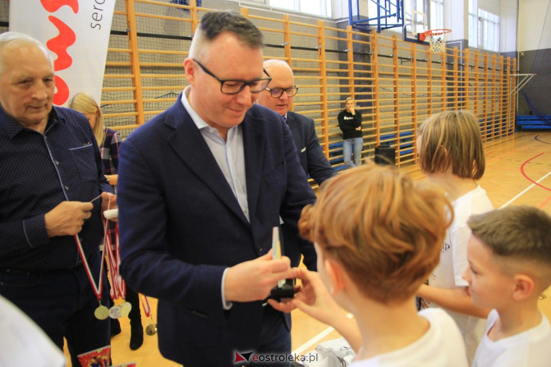 I Mikołajkowy Turniej Piłki Siatkowej z SM CENTRUM [02.12.2023] - zdjęcie #110 - eOstroleka.pl