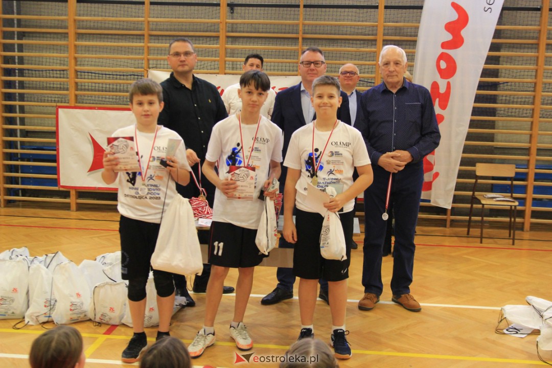 I Mikołajkowy Turniej Piłki Siatkowej z SM CENTRUM [02.12.2023] - zdjęcie #61 - eOstroleka.pl