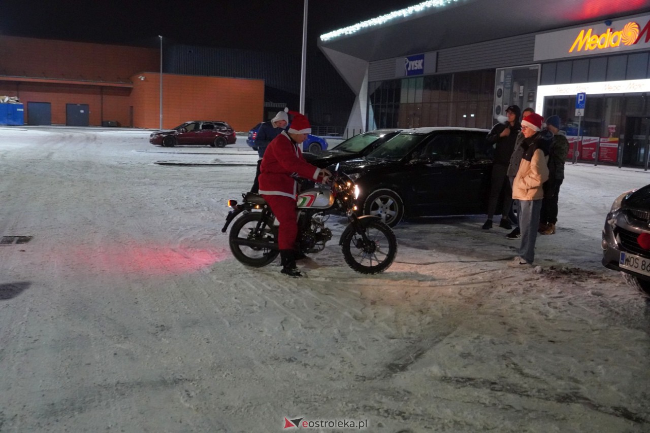 Motoryzacyjne Mikołajki w Ostrołęce [4.12.2023] - zdjęcie #3 - eOstroleka.pl