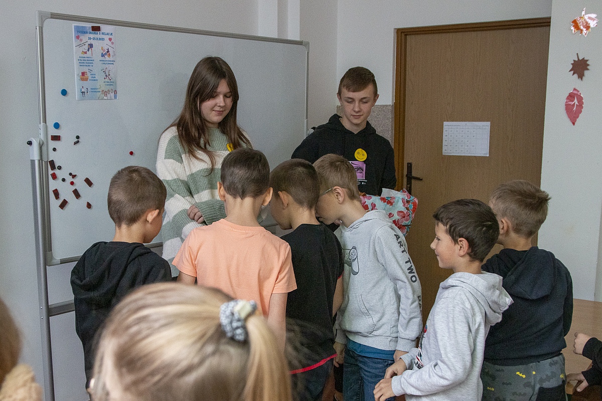 Tydzień dbania o relacje w SP w Lipnikach [05.12.2023] - zdjęcie #42 - eOstroleka.pl