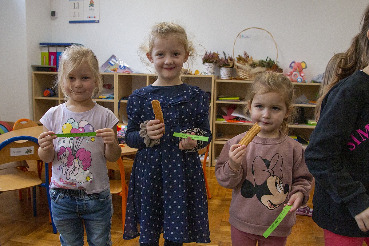 Tydzień dbania o relacje w SP w Lipnikach [05.12.2023] - zdjęcie #36 - eOstroleka.pl