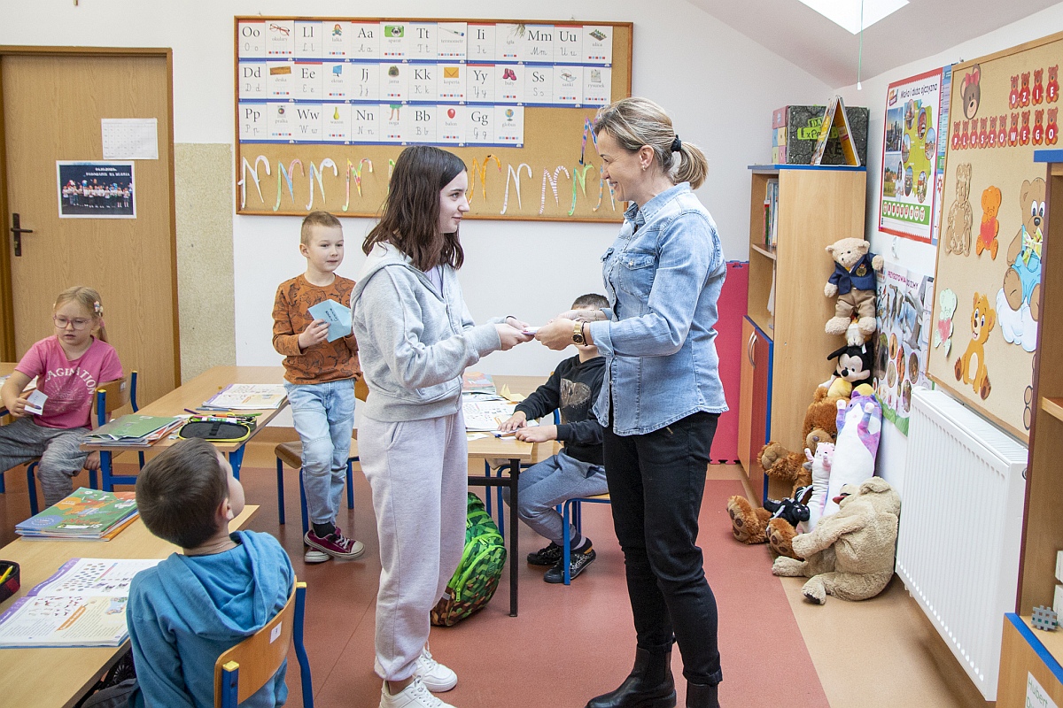 Tydzień dbania o relacje w SP w Lipnikach [05.12.2023] - zdjęcie #9 - eOstroleka.pl
