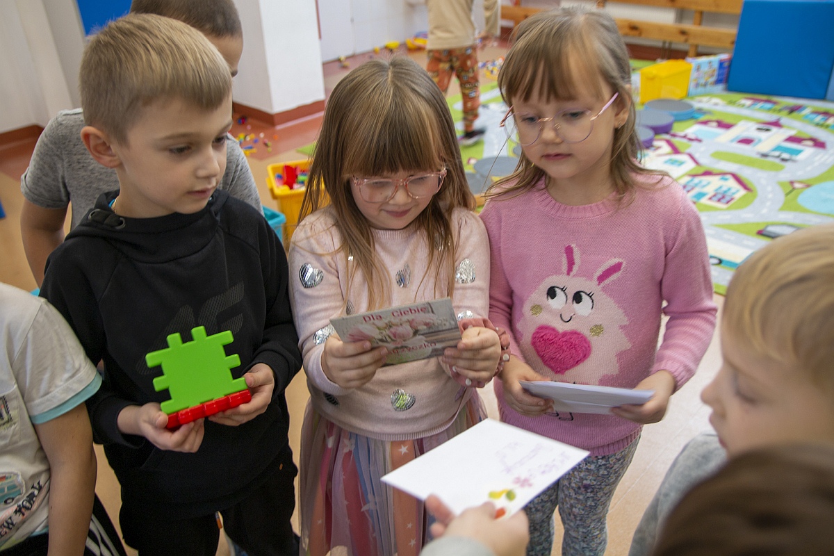 Tydzień dbania o relacje w SP w Lipnikach [05.12.2023] - zdjęcie #1 - eOstroleka.pl