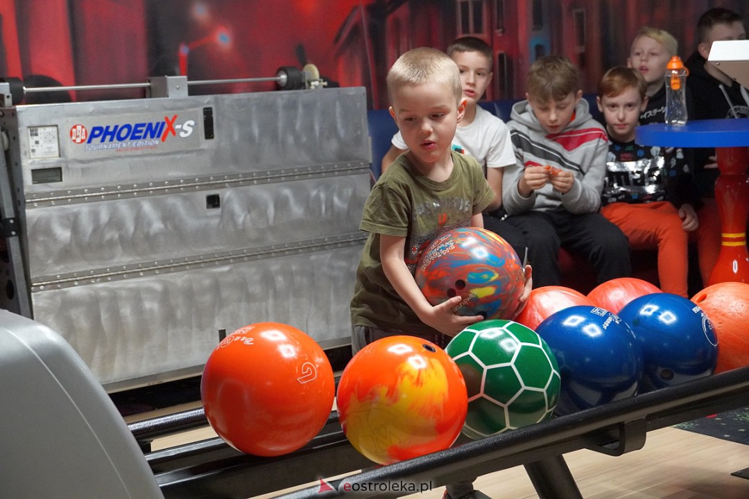 Mikołajkowy Turniej Bowlingowy dla dzieci i młodzieży szkolnej [5.12.2023] - zdjęcie #22 - eOstroleka.pl