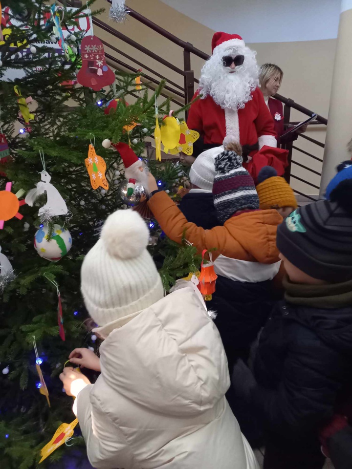 Choinka na ludowo z Krainą Misiów [05.12.2023] - zdjęcie #85 - eOstroleka.pl