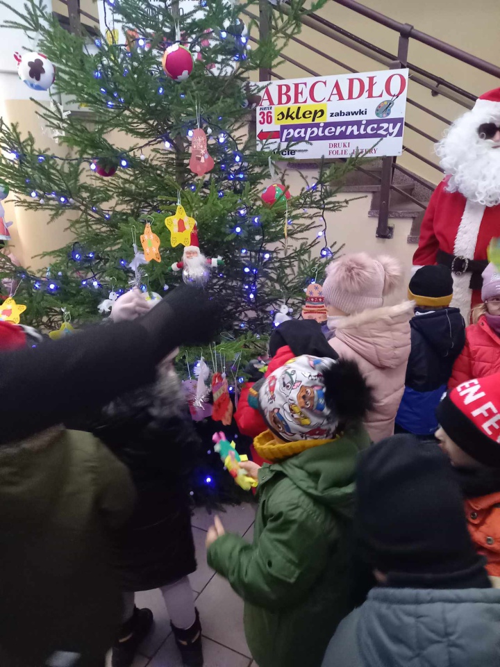 Choinka na ludowo z Krainą Misiów [05.12.2023] - zdjęcie #83 - eOstroleka.pl