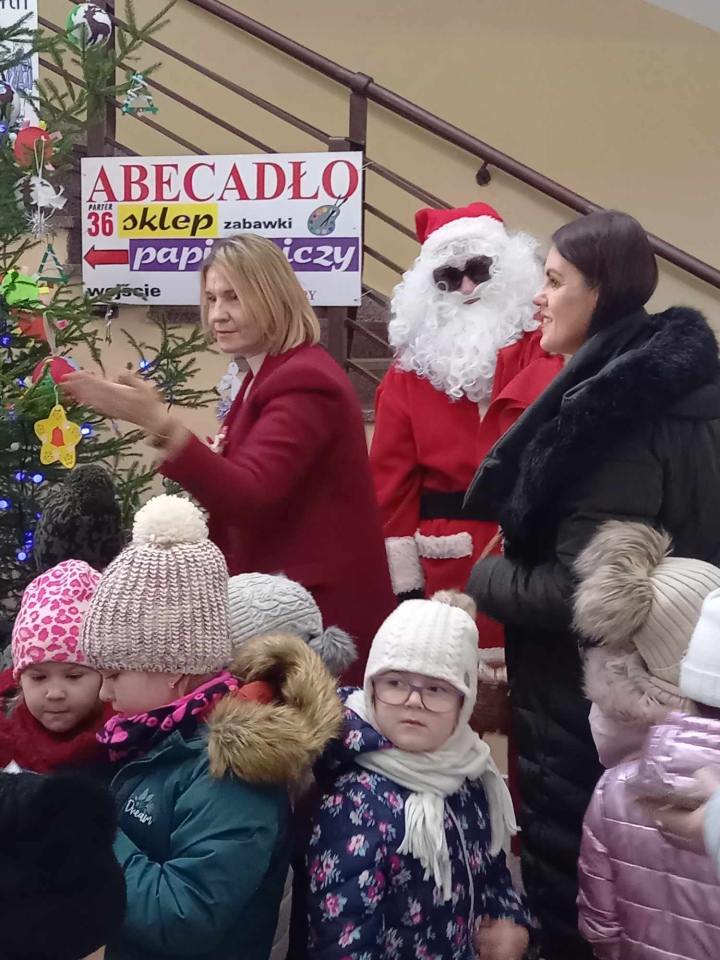 Choinka na ludowo z Krainą Misiów [05.12.2023] - zdjęcie #82 - eOstroleka.pl